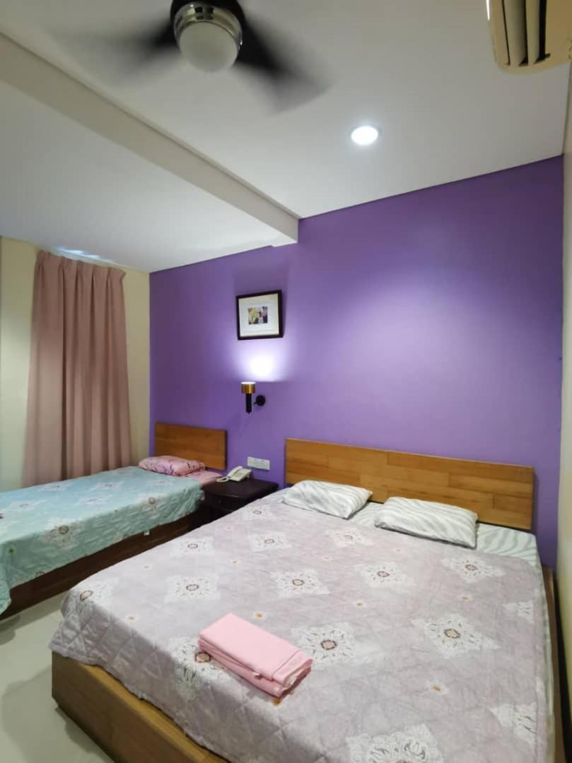 Oyo 90883 Pavilion Inn Hotel Lumut Exteriér fotografie